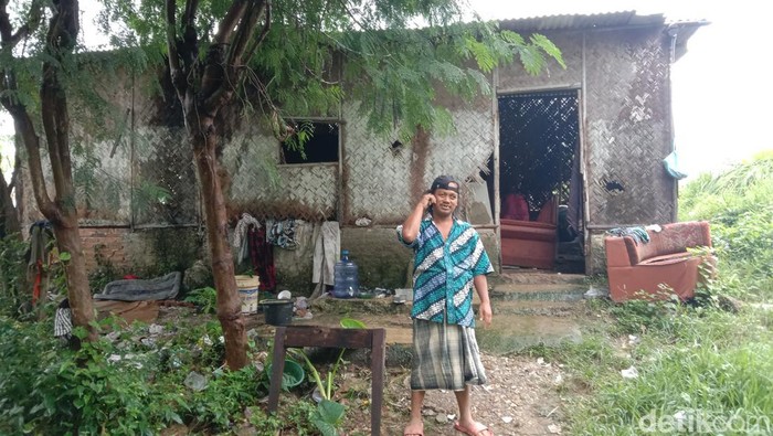 Potret Rumah Tinggal Keluarga Tomi di Jantung Pemerintahan Indramayu