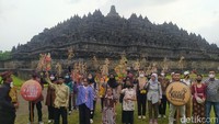 Rangkaian acara World Wayang Way dimulai Minggu (6/11) dan puncaknya, Senin (7/11). Acaranya meliputi pementasan wayang beber, wayang kulit dan pituturan dongeng. Kemudian, hari ini workshop wayang yang diikuti siswa TK dan SD serta terakhir Meditation Walk. (Foto: Eko Susanto/detikJateng)