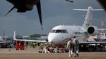 Ratusan Aktivis Iklim Serbu Bandara Schiphol, Adang Jet Pribadi