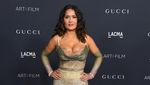 Semua Mata Tertuju pada Salma Hayek