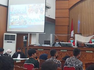 Sopir Ambulans Tunggu Sampai Pagi Usai Antar Jasad Yosua, Hakim: Buset!