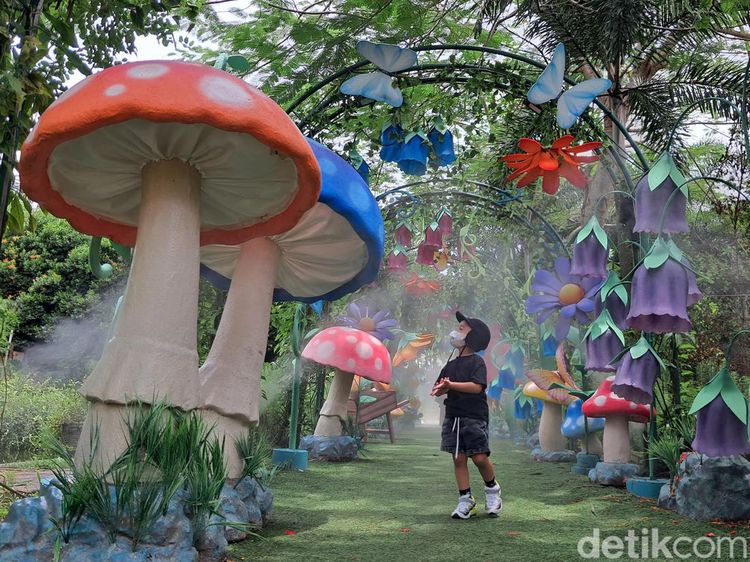 Taman di Tengah Kota yang Asyik untuk Liburan Keluarga