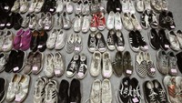 Ini deretan sepatu milik para korban tragedi Itaewon.