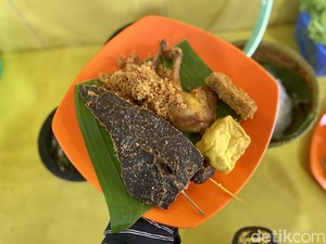 Turun di Stasiun Tanah Abang? Yuk Cicip 5 Kuliner Legendaris Ini