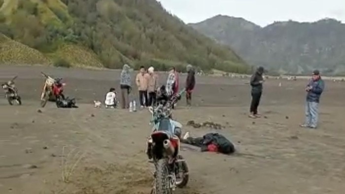 Wisatawan Bromo tewas usai jatuh dari motor trailnya