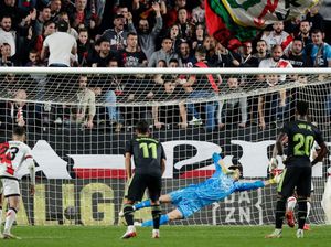 Real Madrid Memang Tajam, tapi...