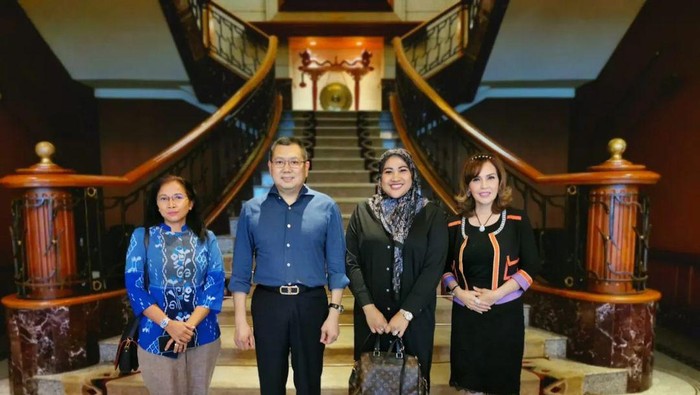 Tiga politikus perempuan yang pernah menjadi anggota DPR RI periode 2014-2019 bergabung dengan Perindo. Ketiga perempuan ini sempat duduk di Senayan sebagai kader Partai Demokrat.