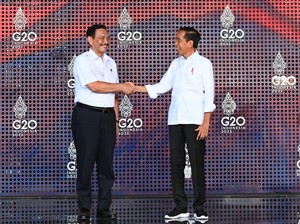 Jokowi Kirim Tim Dokter Kepresidenan untuk Rawat Luhut Pandjaitan