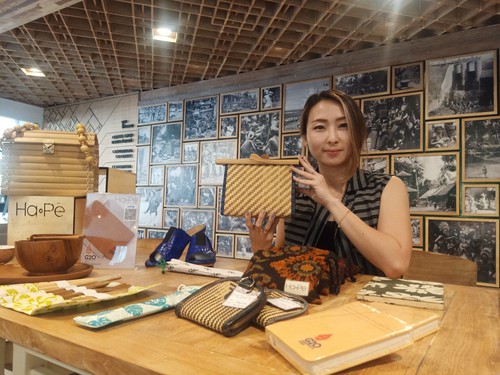 Beragam produk dari UMKM Hape yang nantinya akan ditampilkan selama KTT G20 sekaligus menjadi suvenir resmi KTT G20. Foto: Ni Made Lastri Karsiani Putri