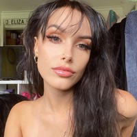 Blume kini mengidentifikasikan dirinya sebagai interseks. Foto: Dok. Instagram/@blumekind_