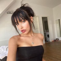 Ia menjelaskan bahwa kromosom XY tidak benar-benar terbentuk sebagai perempuan, begitu juga dengan alat kelamin pria yang tidak tumbuh sempurna. “Aku berada di antara keduanya,” jelas Blume, seperti dikutip dari Daily Mail. Foto: dok. Instagram