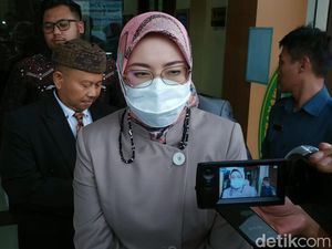 Bupati Anne dan Dedi Mulyadi Bertemu di Sidang Gugatan Cerai