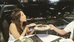 Cantiknya Ayu Aulia Saat Makan di Resto dan Masak Bareng Chef