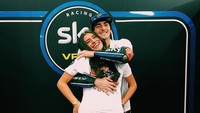 Domizia Castagnini, cucu dari pemain Juventus, Gianfranco Leoncini. Dia sudah menjadi pacar Pecco Bagnaia sejak murid Valentino Rossi itu berlaga di kelas Moto2. Foto: Instagram @domiziacastagnini