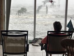 Bukan Foto Penampakan Hantu Tapi Tetap Seram Dilihat