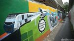 Warna-warni Mural di Gang Sempit Mampang Jakarta