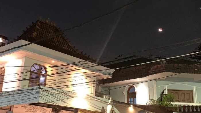 gerhana bulan total surabaya
