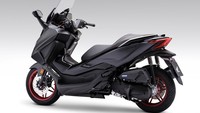 Honda Forza 125 dibekali mesin SOHC empat katup berpendingin air eSP. Mesin itu mampu menyemburkan tenaga hingga 14.3 daya kuda dengan torsi puncak 12,3 Nm. Mesin ini punya ukuran bore 53,5 mm dan stroke 55,5 mm dengan rasio kompresi 11,5:1. Foto: Dok. Honda