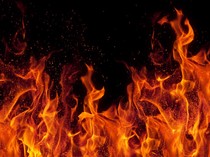 Kebakaran 5 Rumah di Dekat PGC Jaktim, 14 Damkar Dikerahkan