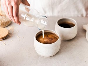 Jadi Tren, Kopi Oat Milk Berkhasiat untuk Kesehatan Jantung dan Usus