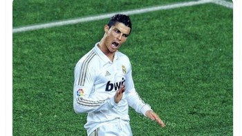 Ronaldo sendiri sangat beringas saat lawan Barca dan total melesakkan 20 gol. Foto: Twitter