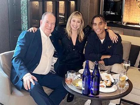 Pangeran Albert dan dua anaknya yang tidak diakui kerajaan