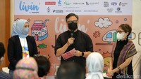 Aland Rinny Patitty Regional Transaction & Consumer Head Jakarta 3 Bank Mandiri, Hendri Kurniawan Co Founder Jakarta Coffee Week, Veronica Herlina Co Founder Saka Dala Social Enterprise berbincang saat konferensi pers di Jakarta, Selasa (8/11/2022).