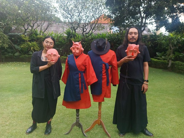 Personil duo Soul and Kith, Aik dan Michael Perwira