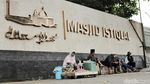 Potret PKL di Istiqlal Kucing-kucingan dengan Satpol PP