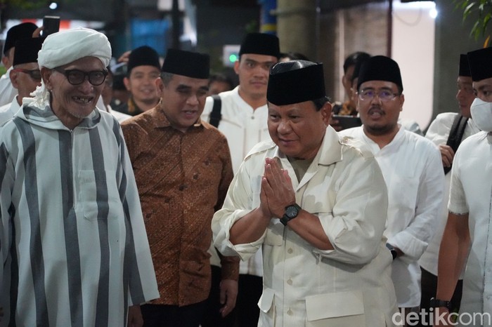 Prabowo sowan ke kediaman Rais Aam PBNU KH Miftachul Akhyar