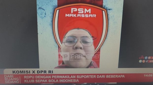 Rapat Dengar Pendapat Umum (RDPU) yang digelar Komisi X DPR RI bersama seluruh suporter Indonesia. Salah satu yang hadir suporter PSM.