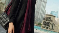 Baju Hitam Cocok Jilbab Warna Apa? Ini 10 Pilihan Agar Look Makin Stylish