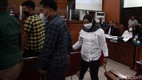 Mereka terdiri atas ajudan dan asisten rumah tangga (ART) Ferdy Sambo.