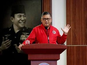 Hasto Ngaku Bakal Komunikasi ke Prabowo dan Muzani soal Heboh Desmond