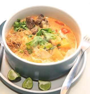 Soto betawi untuk makan siang