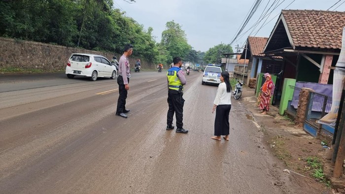 TKP kecelakaan maut di jalur tengkorak Serang