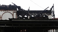Kebakaran ini berhasil dipadamkan sekitar pukul 08.05 WIB.