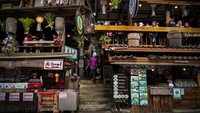 Urutan ke-9 ada negara Thailand dengan Ibu kotanya Bangkok yang merupakan negara terbesar ke-50 di dunia, dengan total populasi lebih dari 69 juta orang. Biaya hidup di Thailand sekitar US$ 679 per bulan. (Matt Hunt/Getty Images)