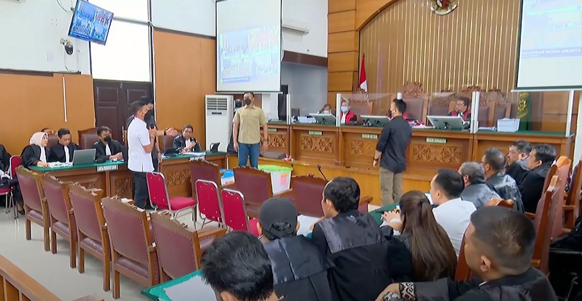 Ajudan Sambo Peragakan Posisi Kuat dan Ricky Usai Yosua Terbunuh