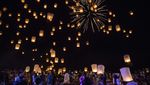 Cahaya Lampion Hiasi Langit Thailand Saat Festival Bulan Purnama