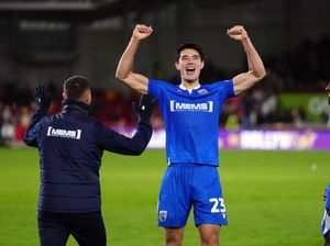 Gol Elkan Baggott Turut Antar Gillingham ke Babak III Piala FA