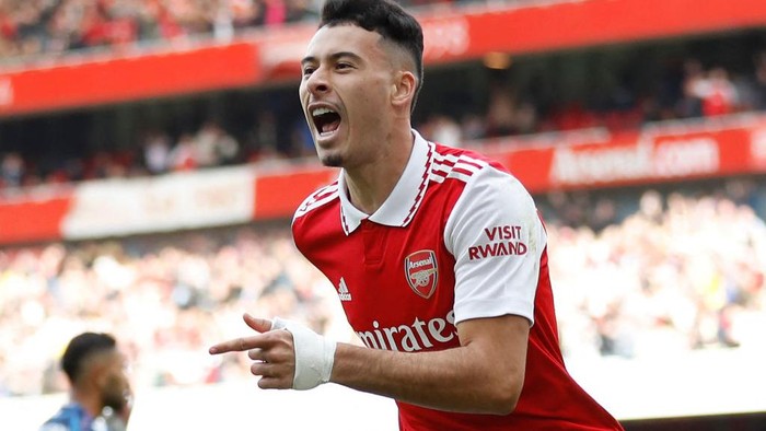 Arsenals Brazilian midfielder Gabriel Martinelli celebrates after scoring the opening goal of the English Premier League football match between Arsenal and Nottingham Forest at the Emirates Stadium in London on October 30, 2022. - - RESTRICTED TO EDITORIAL USE. No use with unauthorized audio, video, data, fixture lists, club/league logos or live services. Online in-match use limited to 120 images. An additional 40 images may be used in extra time. No video emulation. Social media in-match use limited to 120 images. An additional 40 images may be used in extra time. No use in betting publications, games or single club/league/player publications. (Photo by Ian Kington / AFP) / RESTRICTED TO EDITORIAL USE. No use with unauthorized audio, video, data, fixture lists, club/league logos or live services. Online in-match use limited to 120 images. An additional 40 images may be used in extra time. No video emulation. Social media in-match use limited to 120 images. An additional 40 images may be used in extra time. No use in betting publications, games or single club/league/player publications. / RESTRICTED TO EDITORIAL USE. No use with unauthorized audio, video, data, fixture lists, club/league logos or live services. Online in-match use limited to 120 images. An additional 40 images may be used in extra time. No video emulation. Social media in-match use limited to 120 images. An additional 40 images may be used in extra time. No use in betting publications, games or single club/league/player publications. (Photo by IAN KINGTON/AFP via Getty Images)