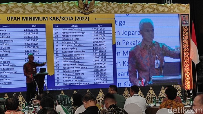 Gubernur Jawa Tengah Ganjar Pranowo di acara Central Java Investment Business Forum 2022 di Gumaya Tower Hotel, Semarang, Rabu (9/11/2022).