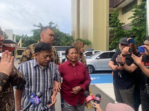 Dipolisikan Dewi Perssik, Fans Leslar Nangis Minta Maaf: Sepurane