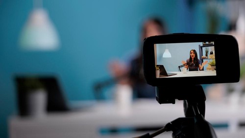 Ilustrasi Content Creator