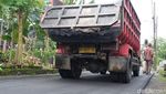 Pengaspalan Jalan Rumah Calon Besan Jokowi Jelang Pernikahan Kaesang-Erina