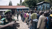 Paparan PM2.5 juga dapat menyebabkan kanker, stroke, atau serangan jantung dan telah dikaitkan dengan risiko depresi dan kecemasan yang lebih tinggi. Rwanda di posisi ke-9 (Alexis Huguet/AFP/Getty Images)
