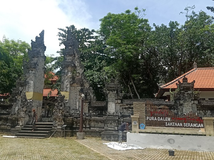 Lokasi pertama yang akan dikunjungi para delegasi KTT G20 adalah Pura Sakenan. Pantauan detikBali di lokasi pada Rabu (9/11/2022), beberapa penjor telah menghiasi kawasan dari pintu masuk Pulau Serangan hingga Pura Sakenan. Lokasi pertama yang akan dikunjungi para delegasi KTT G20 adalah Pura Sakenan. Pantauan detikBali di lokasi pada Rabu (9/11/2022), beberapa penjor telah menghiasi kawasan dari pintu masuk Pulau Serangan hingga Pura Sakenan.