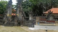 Lokasi pertama yang akan dikunjungi para delegasi KTT G20 adalah Pura Sakenan. Pantauan detikBali di lokasi pada Rabu (9/11/2022), beberapa penjor telah menghiasi kawasan dari pintu masuk Pulau Serangan hingga Pura Sakenan. (Foto: Ni Made Lastri Karsiani Putri/detikBali)