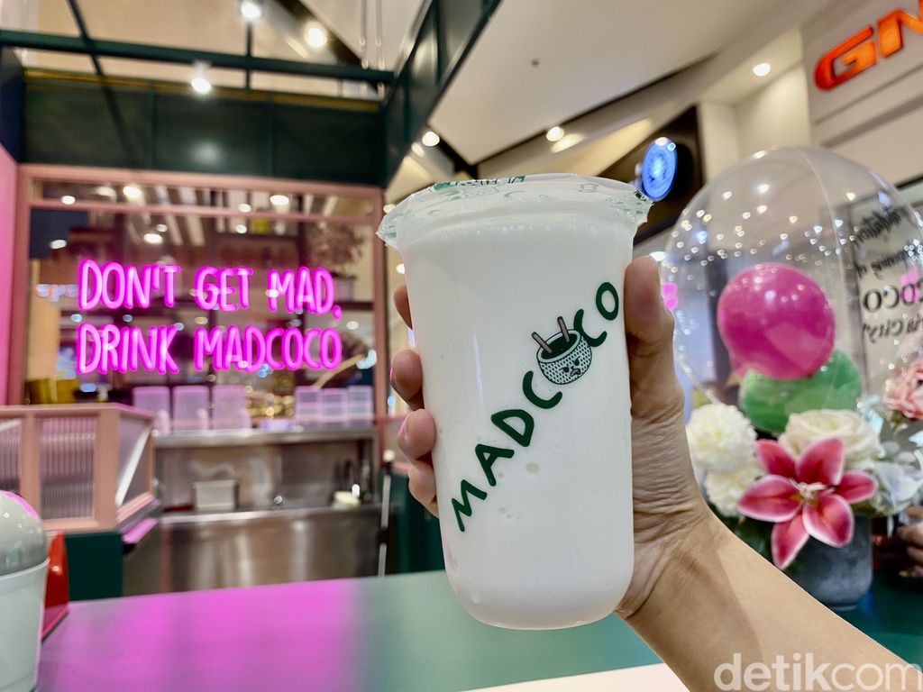 Mad Coco: Coconut shake milik influencer Titan Tyra